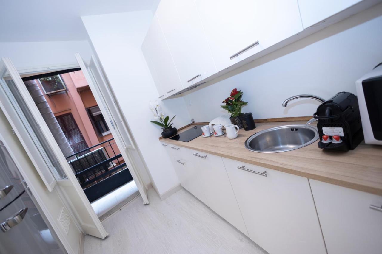 Via Del Babuino 192 Superior Suite Rome Bagian luar foto